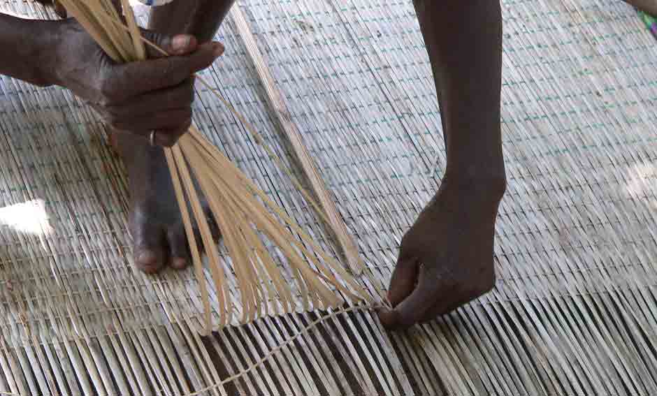 Braiding of a natural fiber mat