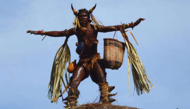 danse tribale lors d'une cérémonie dans village bijagos en guinée bissau